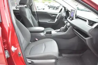 Toyota RAV4 2024 AWD XLE 4dr SUV