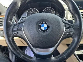 BMW Serie 3 2018 330i Sedán 4p.