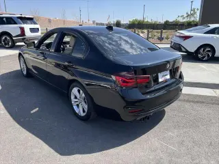BMW Serie 3 2018 330i Sedán 4p.