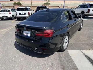 BMW Serie 3 2018 330i Sedán 4p.