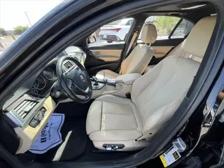 BMW Serie 3 2018 330i Sedán 4p.
