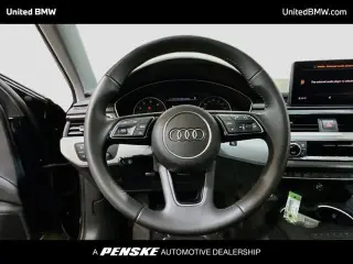 Audi A4 2017 AWD 2.0T quattro Premium 4p Sedan 7A