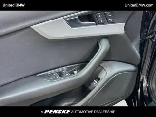 Audi A4 2017 AWD 2.0T quattro Premium 4p Sedan 7A