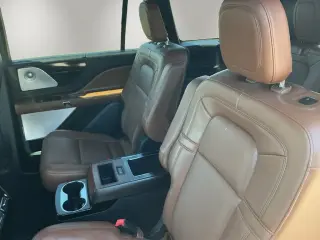 Lincoln Aviator 2023 AWD Reserve 4dr SUV