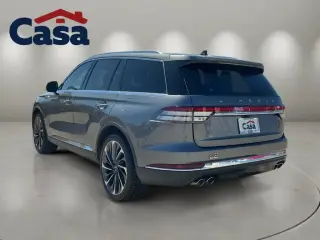 Lincoln Aviator 2023 AWD Reserve 4dr SUV
