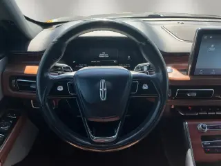 Lincoln Aviator 2023 AWD Reserve 4dr SUV