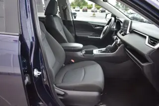 Toyota RAV4 2025 AWD XLE 4dr SUV