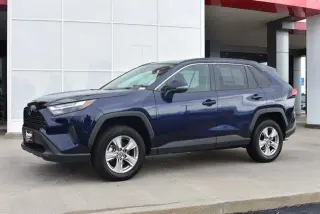 Toyota RAV4 2025 AWD XLE 4dr SUV
