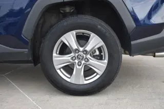 Toyota RAV4 2025 AWD XLE 4dr SUV