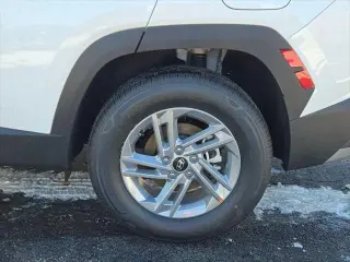 Hyundai TUCSON 2026 AWD SE 4dr SUV
