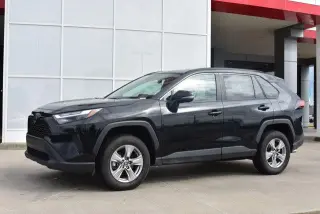 Toyota RAV4 2025 AWD XLE 4dr SUV