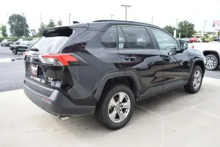 Toyota RAV4 2025 AWD XLE 4dr SUV