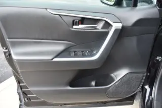 Toyota RAV4 2025 AWD XLE 4dr SUV