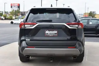 Toyota RAV4 2020 AWD Limited 4dr SUV