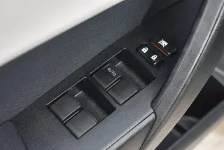 Toyota Corolla 2016 S 4dr Sedan