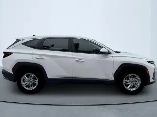Hyundai TUCSON 2026 SE 4dr SUV