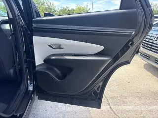 Hyundai TUCSON 2022 SE 4p SUV (lanzamiento de mitad de año)