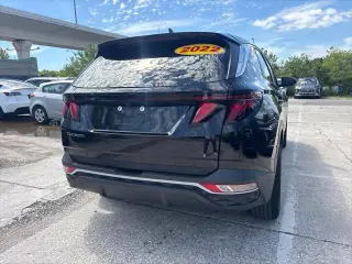 Hyundai TUCSON 2022 SE 4p SUV (lanzamiento de mitad de año)