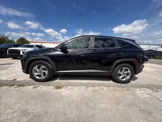 Hyundai TUCSON 2022 SE 4p SUV (lanzamiento de mitad de año)