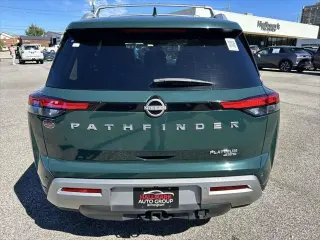 Nissan Pathfinder 2023 AWD Platinum 4p SUV