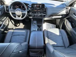 Nissan Pathfinder 2023 AWD Platinum 4p SUV