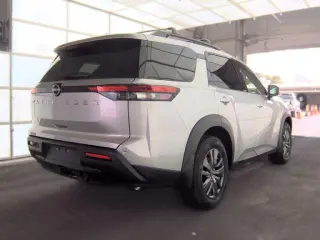 Nissan Pathfinder 2025 SV 4dr SUV
