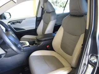 Toyota RAV4 2019 XLE Premium 4dr SUV