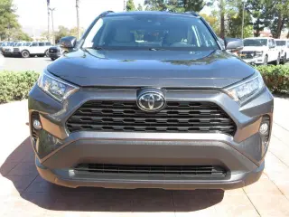Toyota RAV4 2019 XLE Premium 4dr SUV