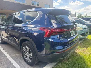 Hyundai SANTA FE 2022 SE 4dr Crossover (versión de mitad de año)
