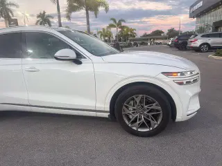 Genesis GV70 2024 tracción en todas las ruedas 2.5T Estándar 4p SUV
