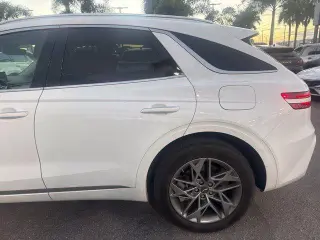 Genesis GV70 2024 tracción en todas las ruedas 2.5T Estándar 4p SUV