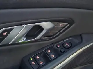 Serie 3 BMW 2019 330i 4p Sedán