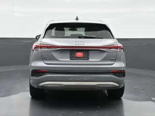Audi Q4 e-tron 2022 AWD quattro Premium 50 4dr SUV
