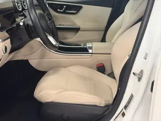 Clase C Mercedes-Benz 2023 AWD C 300 4MATIC 4p Sedan
