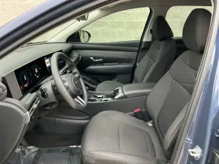 Hyundai TUCSON 2025 SE 4p SUV