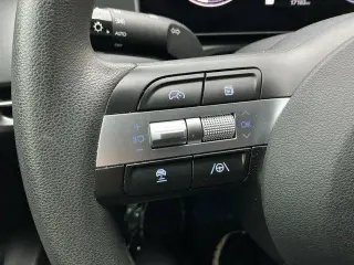 Hyundai TUCSON 2025 SE 4p SUV