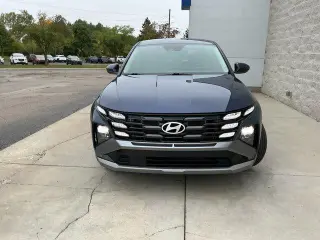 Hyundai TUCSON 2025 SE 4p SUV