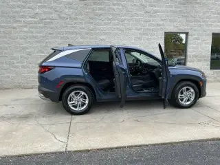Hyundai TUCSON 2025 SE 4p SUV