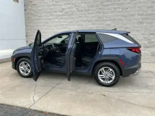 Hyundai TUCSON 2025 SE 4p SUV