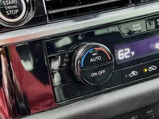 Nissan Pathfinder 2024 AWD SL 4dr SUV
