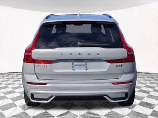 Volvo XC60 2025 tracción total B5 Core Tema Oscuro 4p SUV