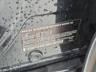 Serie 5 BMW 2012 528i Sedan 4p.