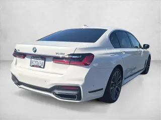 Serie 7 BMW 2021 AWD 750i xDrive 4dr Sedán