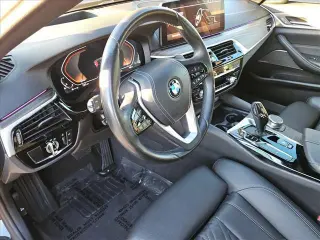 Serie 5 BMW 2023 530i 4p Sedán