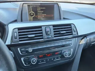 Serie 3 BMW 2014 328d 4dr Sedán
