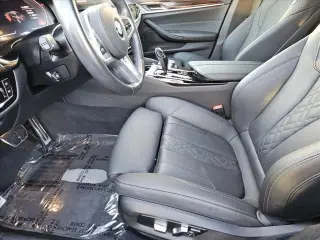 Serie 5 BMW 2023 TRACCIÓN EN LAS CUATRO RUEDAS 530i xDrive Sedán 4 puertas