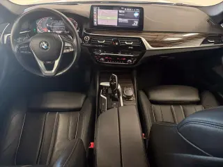 Serie 5 BMW 2023 AWD 530i xDrive Sedán 4p.