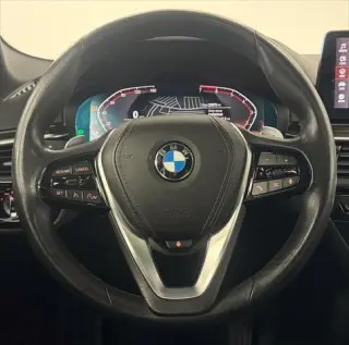 Serie 5 BMW 2023 AWD 530i xDrive Sedán 4p.