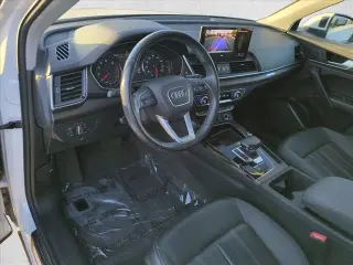 Audi Q5 2023 AWD quattro línea S Premium 45 TFSI 4p SUV
