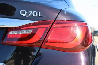 2016 INFINITI Q70L